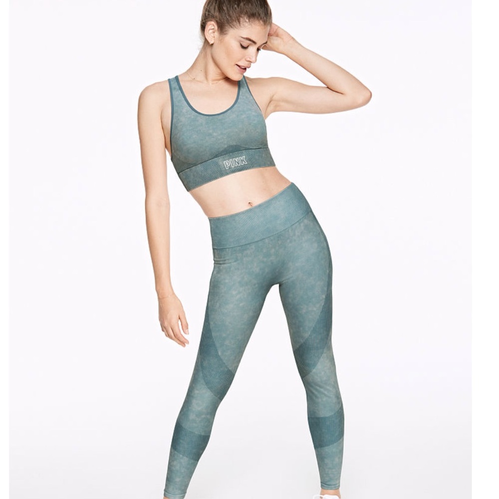 VS Pink Seamless Sports Bra and Leggings